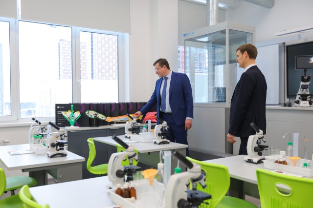 Глеб Никитин оценил готовность нового корпуса Анкудиновской средней школы к запуску образовательного процесса Глеб Никитин оценил готовность нового корпуса Анкудиновской средней школы к запуску образовательного процесса