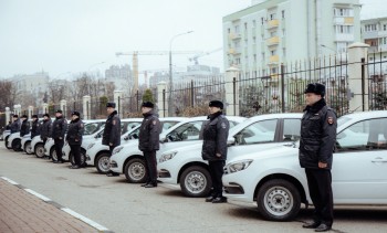18 машин вручили нижегородским полицейским в честь Дня сотрудника ОВД