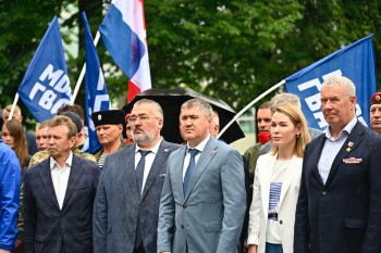 Шестерых пермяков наградили медалями за заслуги перед регионом