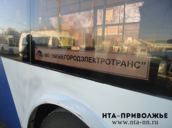 Троллейбус врезался в остановку &quot;Кузнечиха I&quot; в Нижнем Новгороде