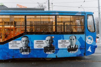 В Нижнем Новгороде на маршруты вышли два новых «Вагона Победы»