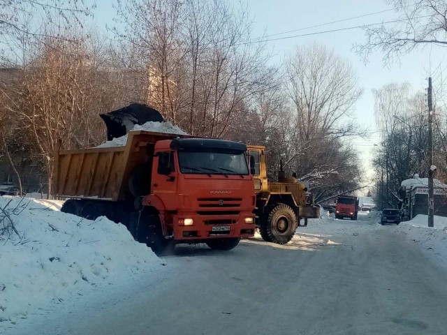Триста единиц техники будет задействовано на уборке снега в Нижнем Новгороде днем 21 февраля