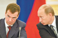 Путин определится по кандидатуре своего преемника осенью 2007 года - Медведев