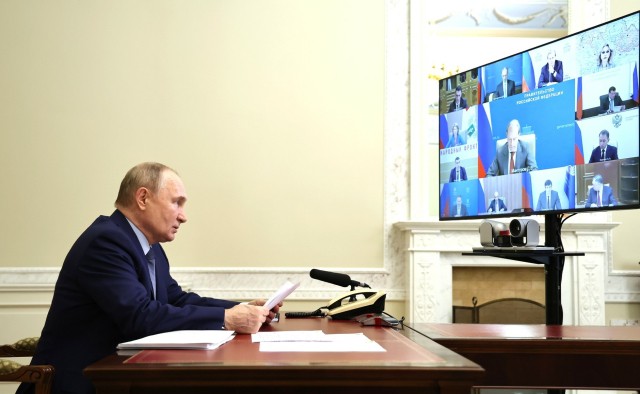 Глеб Никитин представил Владимиру Путину предложения по развитию автомобильного туризма