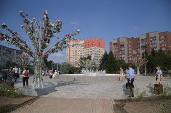 Сквер Чкалова открыли после благоустройства в Нижнем Новгороде