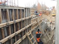 Работы по строительству подземного пешеходного перехода в районе МТВ–центра ведутся в Чебоксарах 

