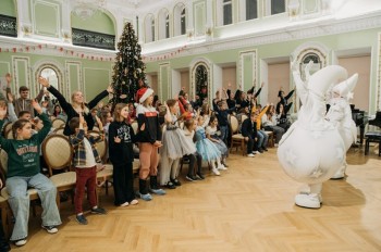 Нижегородские учреждения культуры провели около 90 благотворительных "Горьковских ёлок"