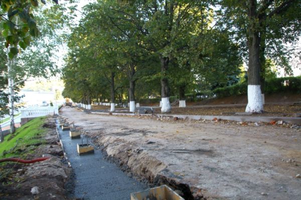 Земляные работы в ходе благоустройства сквера Константина Иванова в Чебоксарах завершатся до 1 октября Земляные работы в ходе благоустройства сквера Константина Иванова в Чебоксарах завершатся до 1 октября
