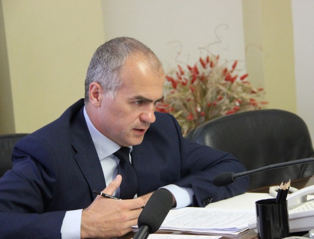 Глава администрации Чебоксар Алексей Ладыков провёл прямую линию с жителями Глава администрации Чебоксар Алексей Ладыков провёл прямую линию с жителями