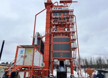 Семь асфальтобетонных заводов введут в работу в Кировской области в апреле