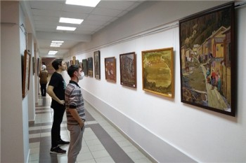 Выставка к 110-летию заслуженных художников России Аркадия и Людмилы Акцыновых открылась в Чебоксарах