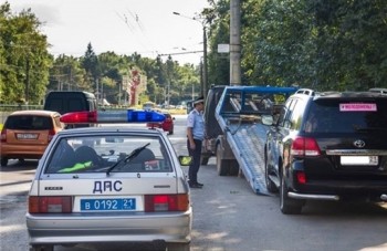 Более 1 тыс. автомобилей эвакуировано в Чебоксарах с начала года