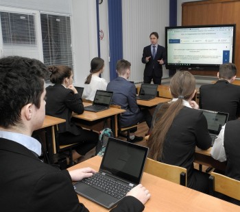 Почти 850 компьютерных классов будут созданы в Нижегородской области в рамках нацпроекта &quot;Образование&quot; 