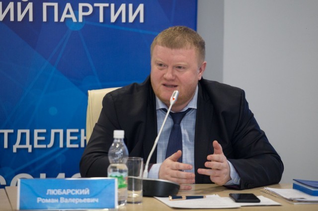 Роман Любарский: "Мы с восхищением смотрим на примеры женской самоотверженности, самоотдачи, мудрости и чуткости" Роман Любарский: "Мы с восхищением смотрим на примеры женской самоотверженности, самоотдачи, мудрости и чуткости"