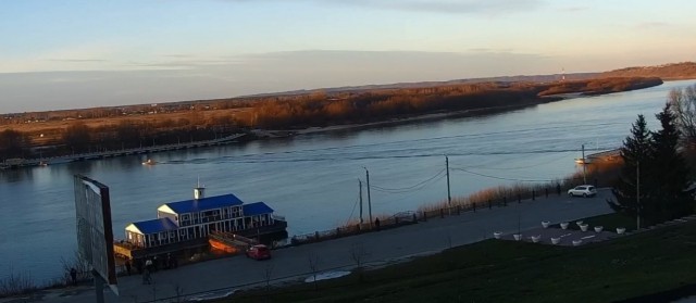 Наплавной мост через Оку в Павловском районе Нижегородской области начали готовить к зимней эксплуатации