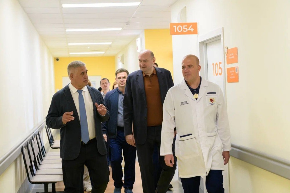 Нейрохирург Альберт Суфианов прибыл в Оренбуржье по приглашению Евгения Солнцева