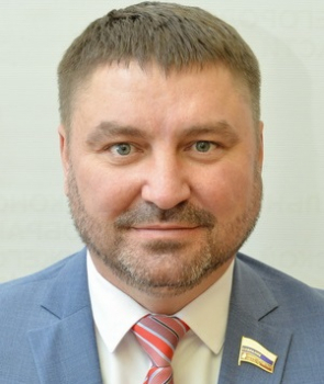 Кандидат в губернаторы Нижегородской области Владислав Атмахов представил свою предвыборную программу