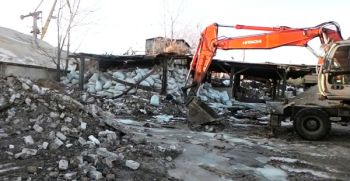 Несанкционированная свалка строительных отходов обнаружена в Нижнем Новгороде в водоохранной зоне реки Ока