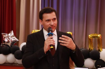 Экс-директор саратовской школы Андрей Рыжков прокомментировал своё увольнение