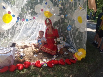 Семейный праздник прошел в Сормовском районе Нижнего Новгорода в преддверии Дня семьи, любви и верности