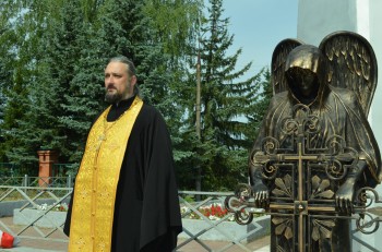 Памятник погибшим бойцам СВО открыли в Балахне Нижегородской области