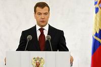 Медведев предлагает ввести пропорциональную систему формирования  Госдумы РФ по 225 округам

