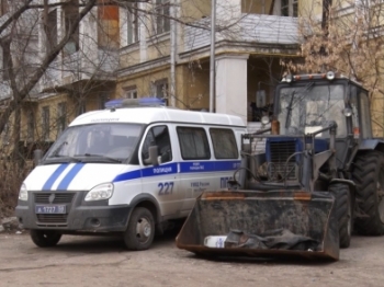 Житель Пензенской области арестован по подозрению в угоне трактора из гаража дорожной организации