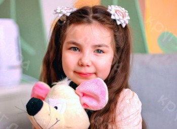 Асель Саетова со СМА учится в первом классе башкирской школы