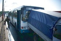 В Н.Новгороде на Мызинском мосту столкнулись 7 автомобилей и пассажирский автобус