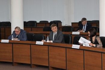 Профильная комиссия Думы Нижнего Новгорода обсудила вопросы ремонта многоквартирных домов 