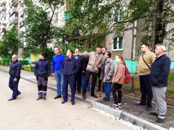  Благоустройство дворов на улице Исполкома в Нижнем Новгороде выполнено на 90%