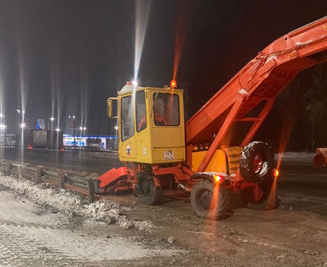 Рабочие с 19 ноября вывезли с улиц Нижнего Новгорода 104 кубометров снега