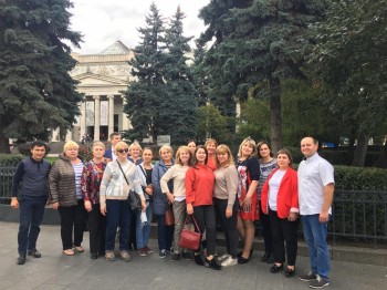 Участвовавшие в борьбе с коронавирусом нижегородские медики посетили Большой театр