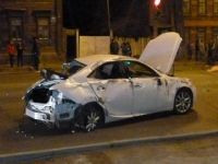 Две девушки и юноша погибли в результате наезда Lexus на светововую опору на площади Сенной в Нижнем Новгороде