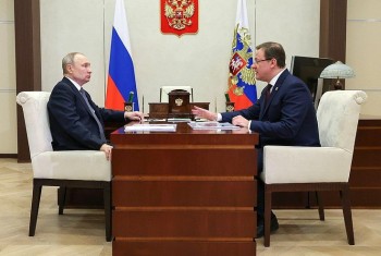 Владимир Путин и Дмитрий Азаров обсудили поддержку раненным и семьям погибших самарских военнослужащих при ударе в Макеевке