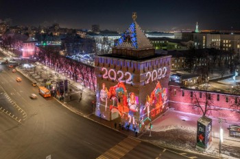Световое мультимедийное шоу проходит на 12 площадках Нижегородского кремля (ВИДЕО) 