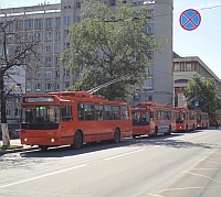 В Н.Новгороде 23 июня-22 июля движение транспорта на участке дороги по ул.Варварская будет организовано по суженной проезжей части