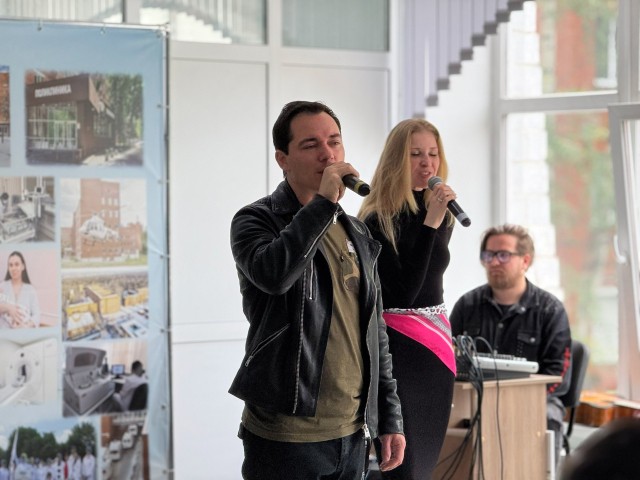 Родион Газманов приехал в Ижевск поддержать проходящих лечение бойцов СВО