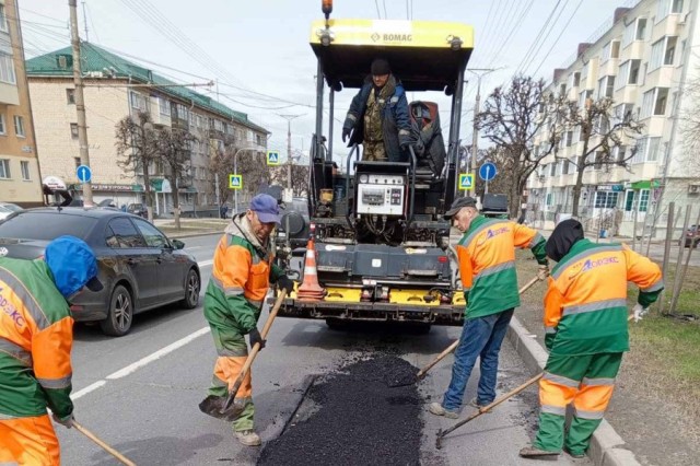 Почти 180 кв. м. дорог отремонтировано в Чебоксарах за неделю