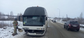 Экскурсионный автобус с 46 детьми попал в ДТП в Башкирии