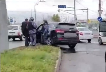 Казанца задержали за стрельбу из травмата в пассажира машины