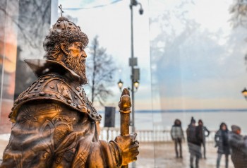 Памятник Ивану Грозному установили в Чебоксарах