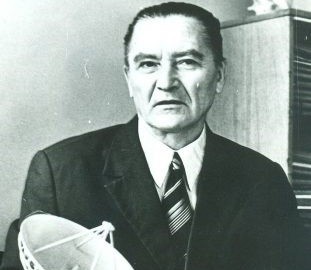 Радиоастроному Всеволоду Троицкому посвятят свето-шоу на нижегородской телебашне