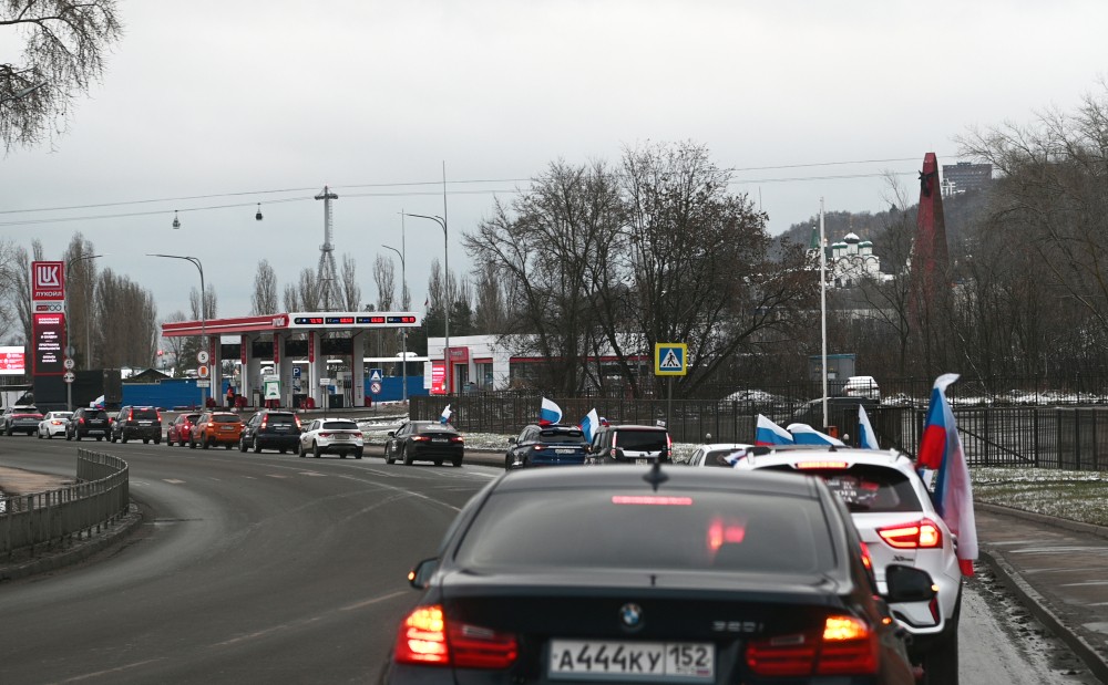 Нижегородские социальные участковые провели автопробег ко Дню Героев Отечества