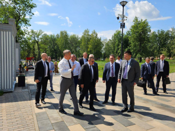 Министр строительства и ЖКХ России Ирек Файзуллин прибыл в Уфу