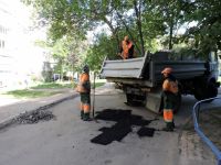 Работы по ремонту дворовых территорий продолжаются в Чебоксарах


