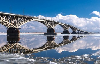 Проезд по мосту Саратов-Энгельс ограничат в апреле