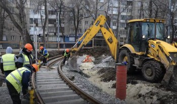 Подрядчик нарастил силы на реконструкции трамвайной &quot;тройки&quot; в Саратове