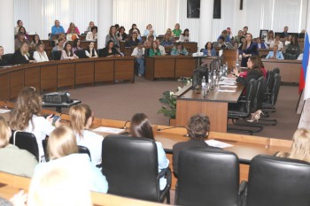 Более 200 представительниц женского сообществ Нижнего Новгорода приняли участие в стратсессии "Женская инициатива"