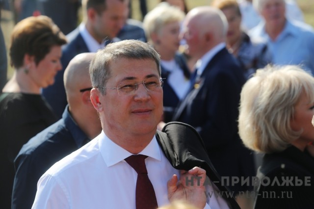 Глава Башкирии Радий Хабиров назвал "моральными недоумками" противников приёма беженцев из Донбасса